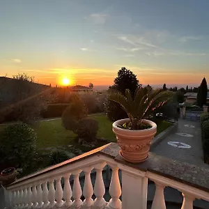 Entire In With Parking Appartamento